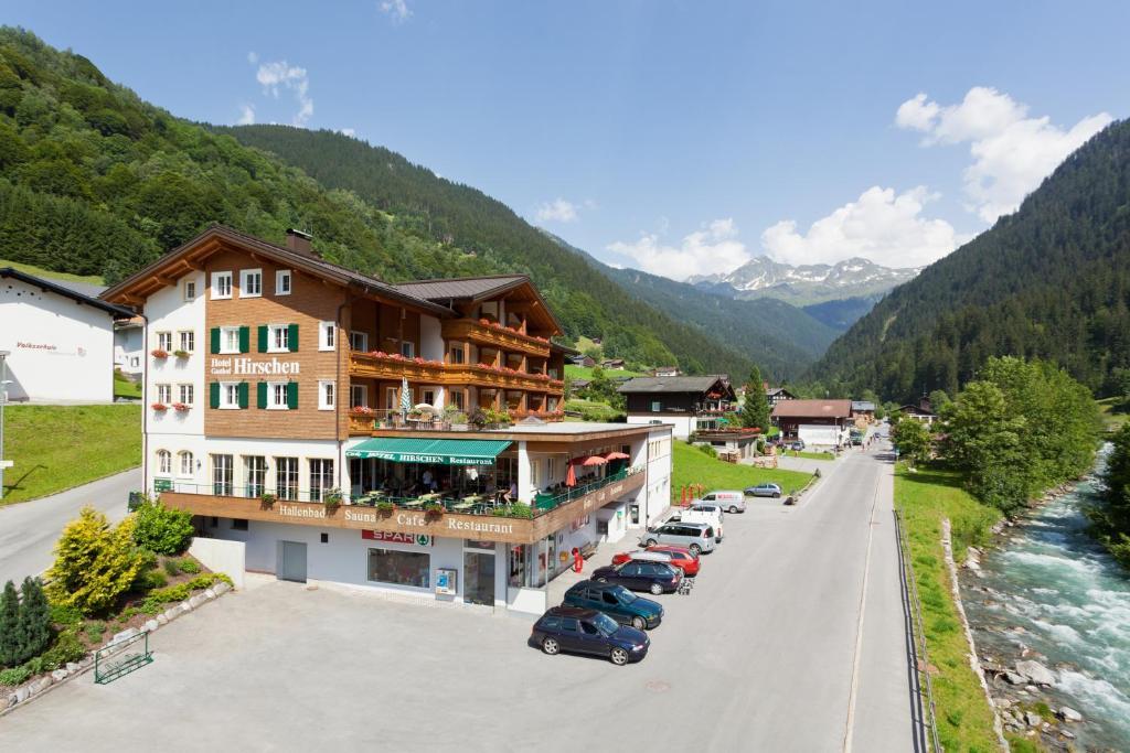 Hotel Hirschen Silbertal Exterior foto