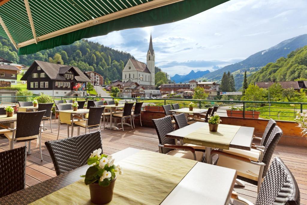 Hotel Hirschen Silbertal Exterior foto